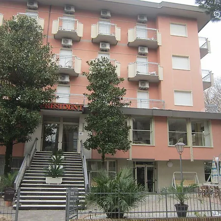 President Hotel 3*